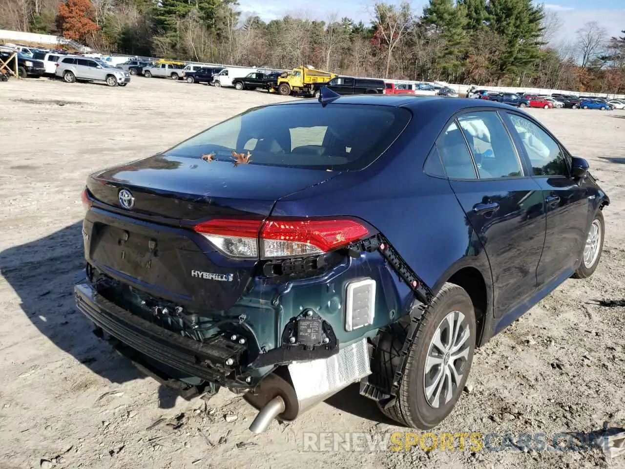 4 Photograph of a damaged car JTDEAMDE0MJ026405 TOYOTA COROLLA 2021