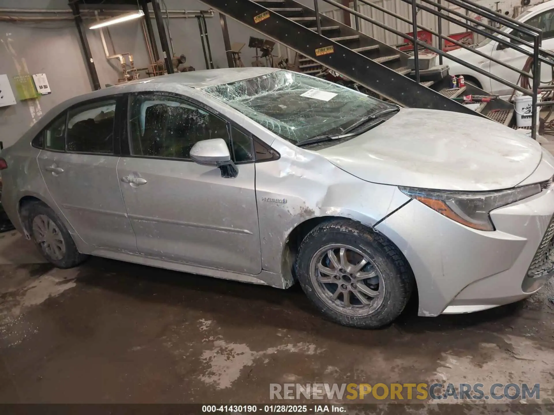 14 Photograph of a damaged car JTDEAMDE0MJ030776 TOYOTA COROLLA 2021