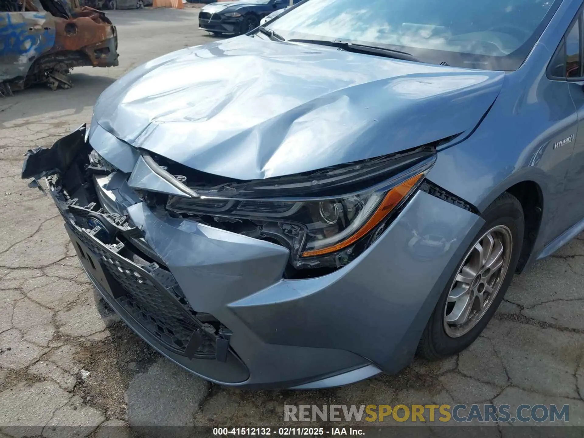 17 Photograph of a damaged car JTDEAMDE0MJ033029 TOYOTA COROLLA 2021