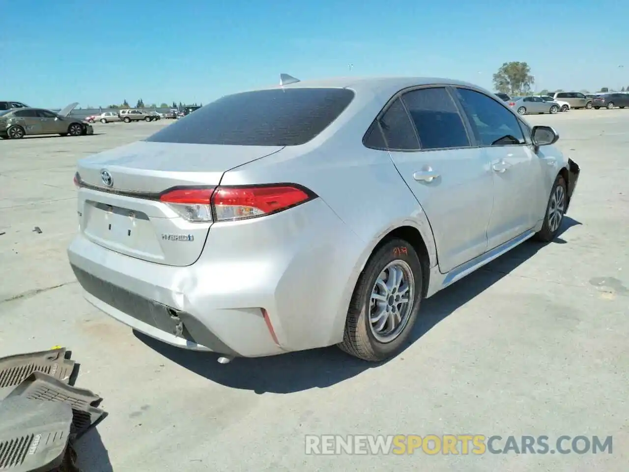 4 Photograph of a damaged car JTDEAMDE1MJ001478 TOYOTA COROLLA 2021