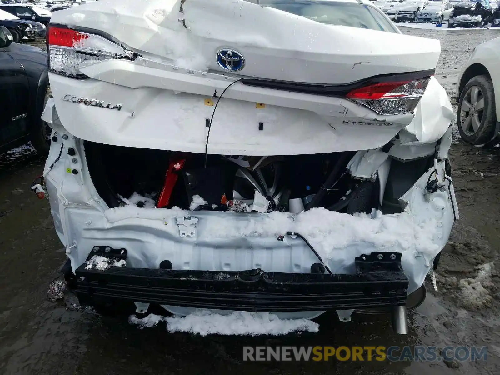 9 Photograph of a damaged car JTDEAMDE1MJ002646 TOYOTA COROLLA 2021