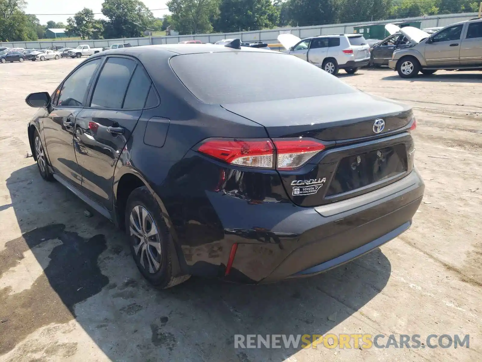 3 Photograph of a damaged car JTDEAMDE1MJ004350 TOYOTA COROLLA 2021