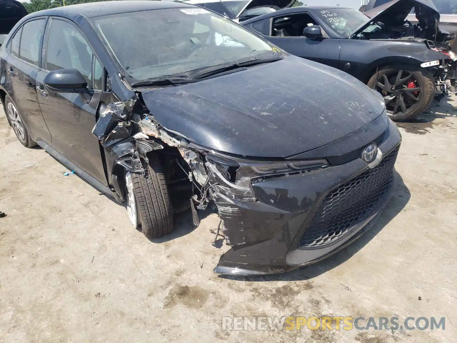 9 Photograph of a damaged car JTDEAMDE1MJ004350 TOYOTA COROLLA 2021