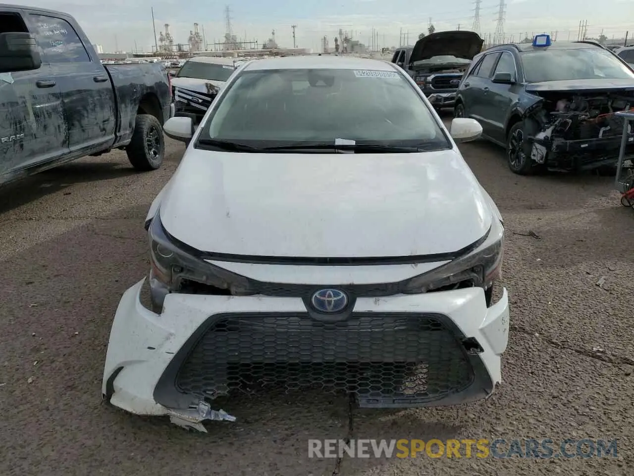 5 Photograph of a damaged car JTDEAMDE1MJ005594 TOYOTA COROLLA 2021