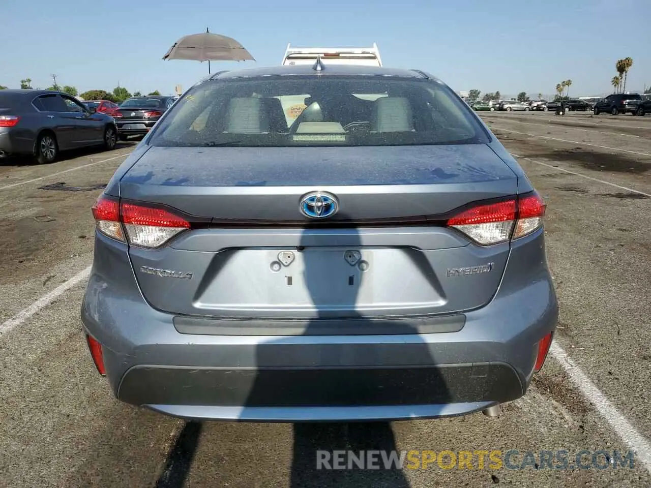 6 Photograph of a damaged car JTDEAMDE1MJ012352 TOYOTA COROLLA 2021