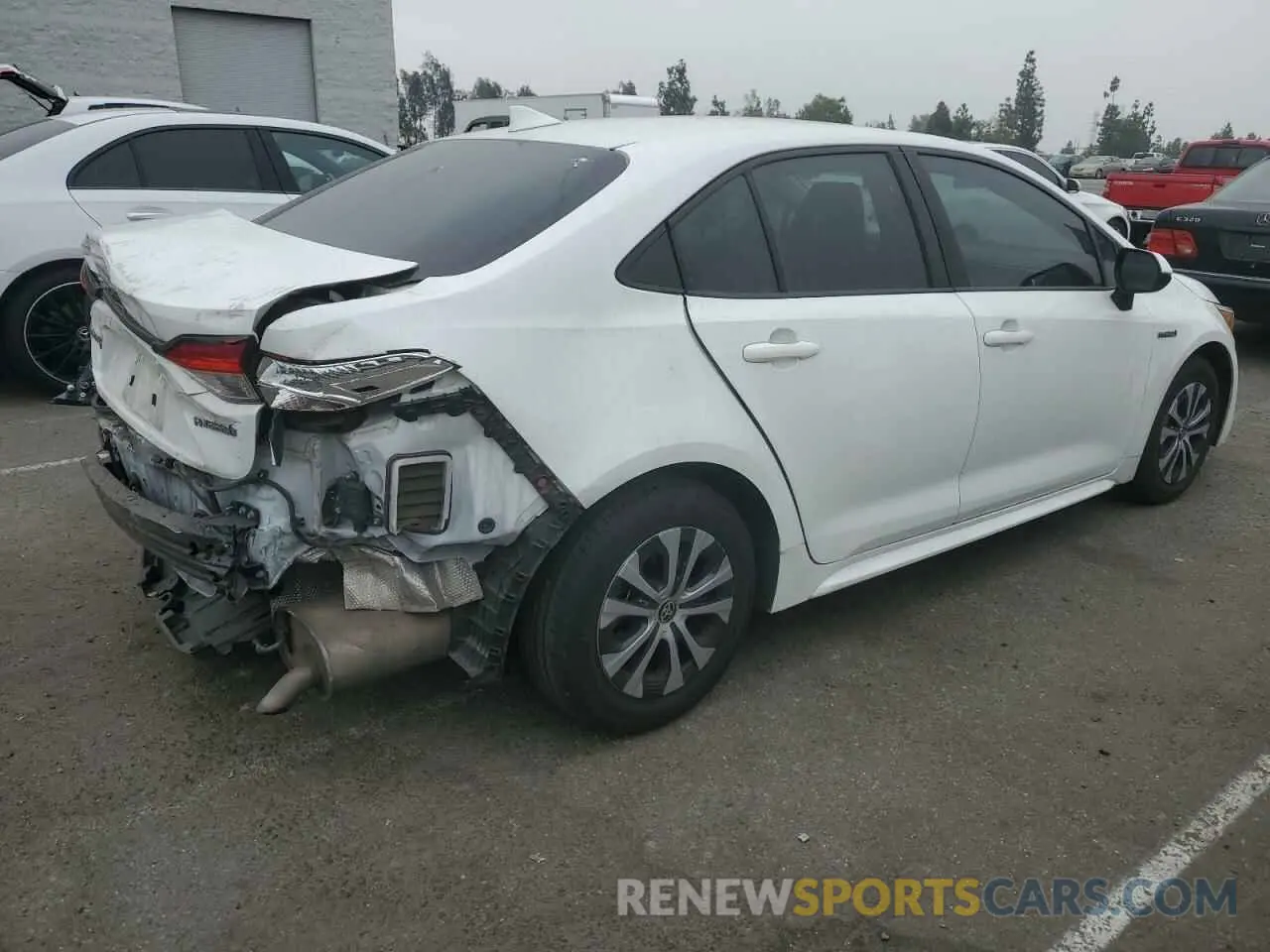 3 Photograph of a damaged car JTDEAMDE1MJ021407 TOYOTA COROLLA 2021