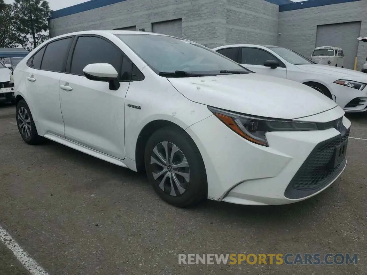 4 Photograph of a damaged car JTDEAMDE1MJ021407 TOYOTA COROLLA 2021