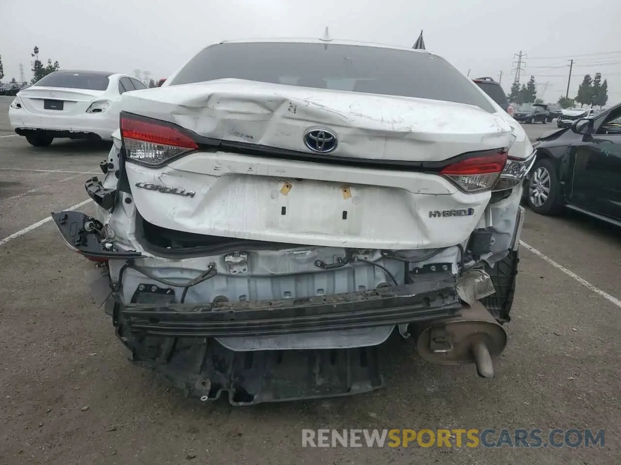 6 Photograph of a damaged car JTDEAMDE1MJ021407 TOYOTA COROLLA 2021