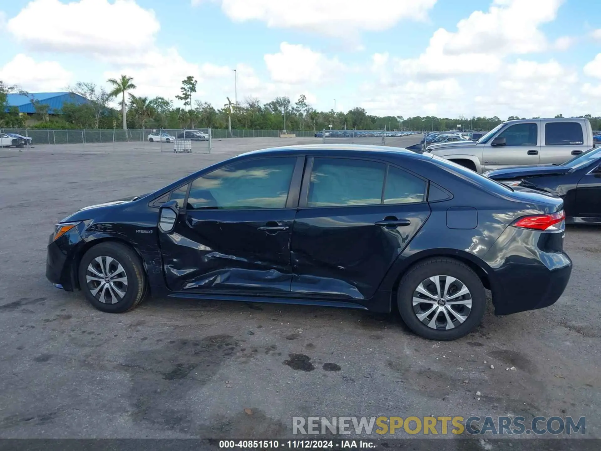 14 Photograph of a damaged car JTDEAMDE2MJ011016 TOYOTA COROLLA 2021