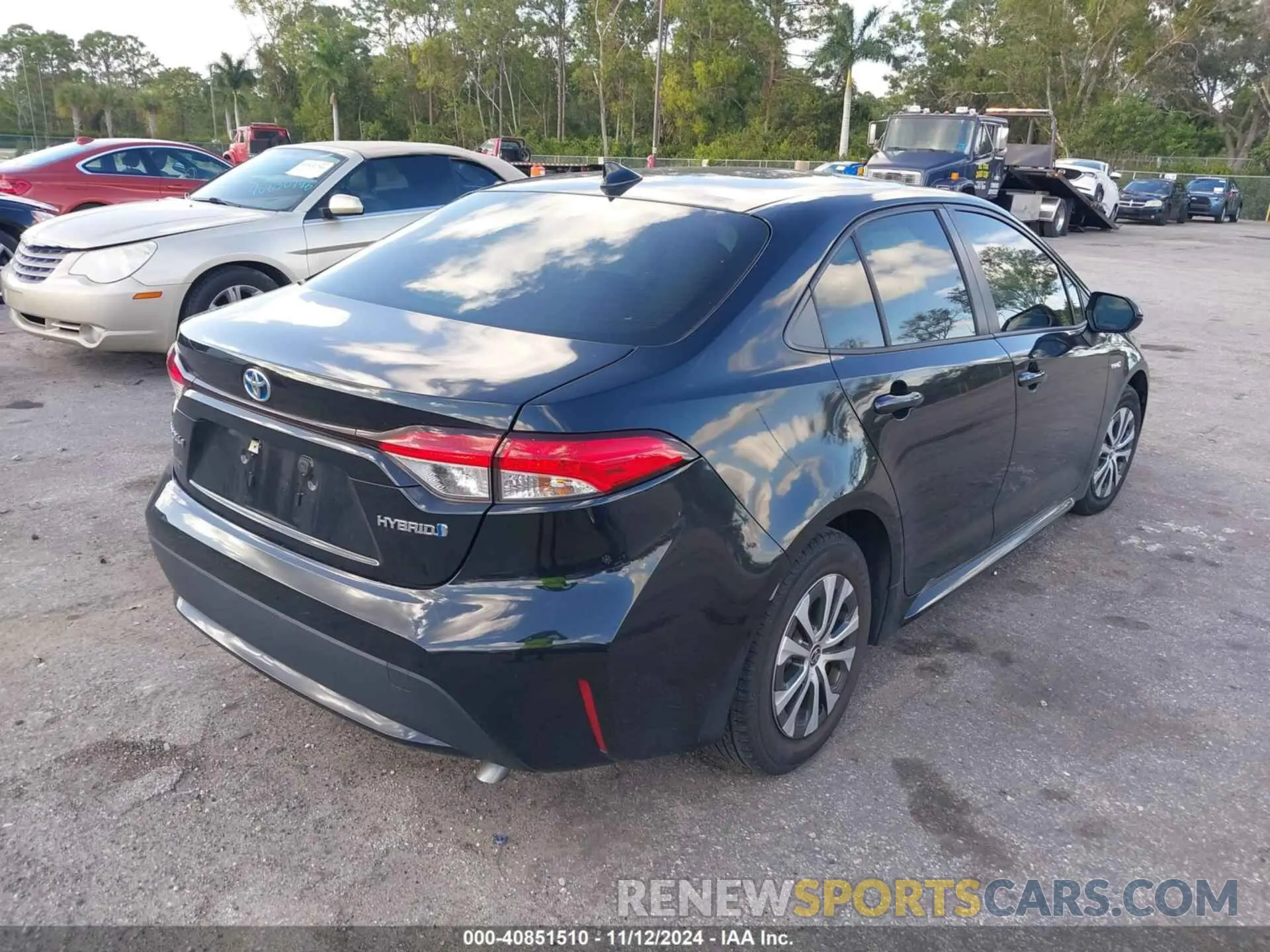 4 Photograph of a damaged car JTDEAMDE2MJ011016 TOYOTA COROLLA 2021