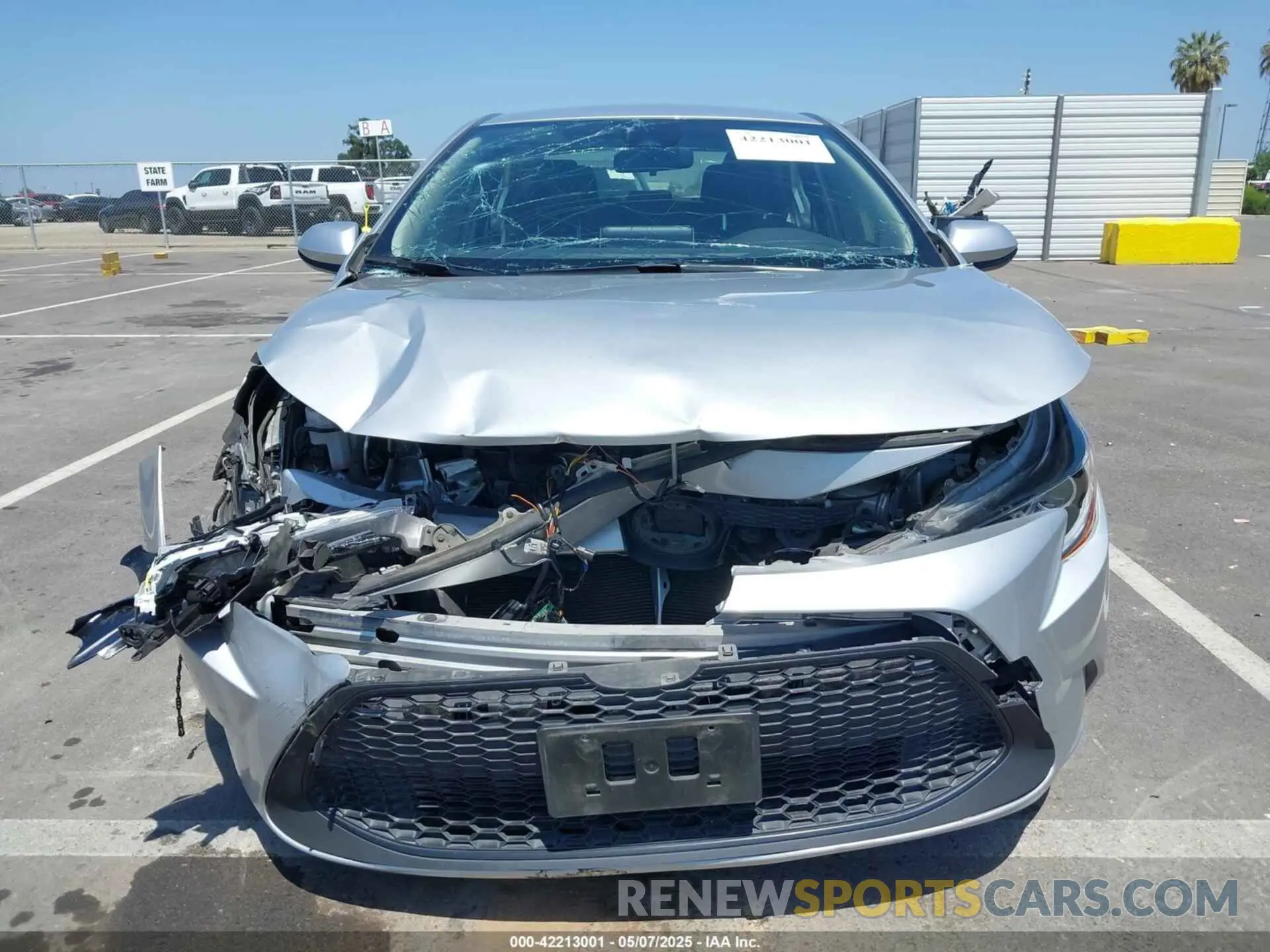 12 Photograph of a damaged car JTDEAMDE2MJ011078 TOYOTA COROLLA 2021