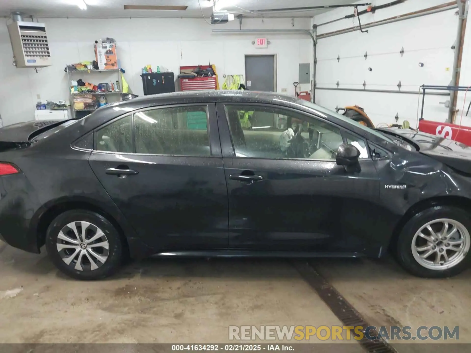 14 Photograph of a damaged car JTDEAMDE2MJ021142 TOYOTA COROLLA 2021
