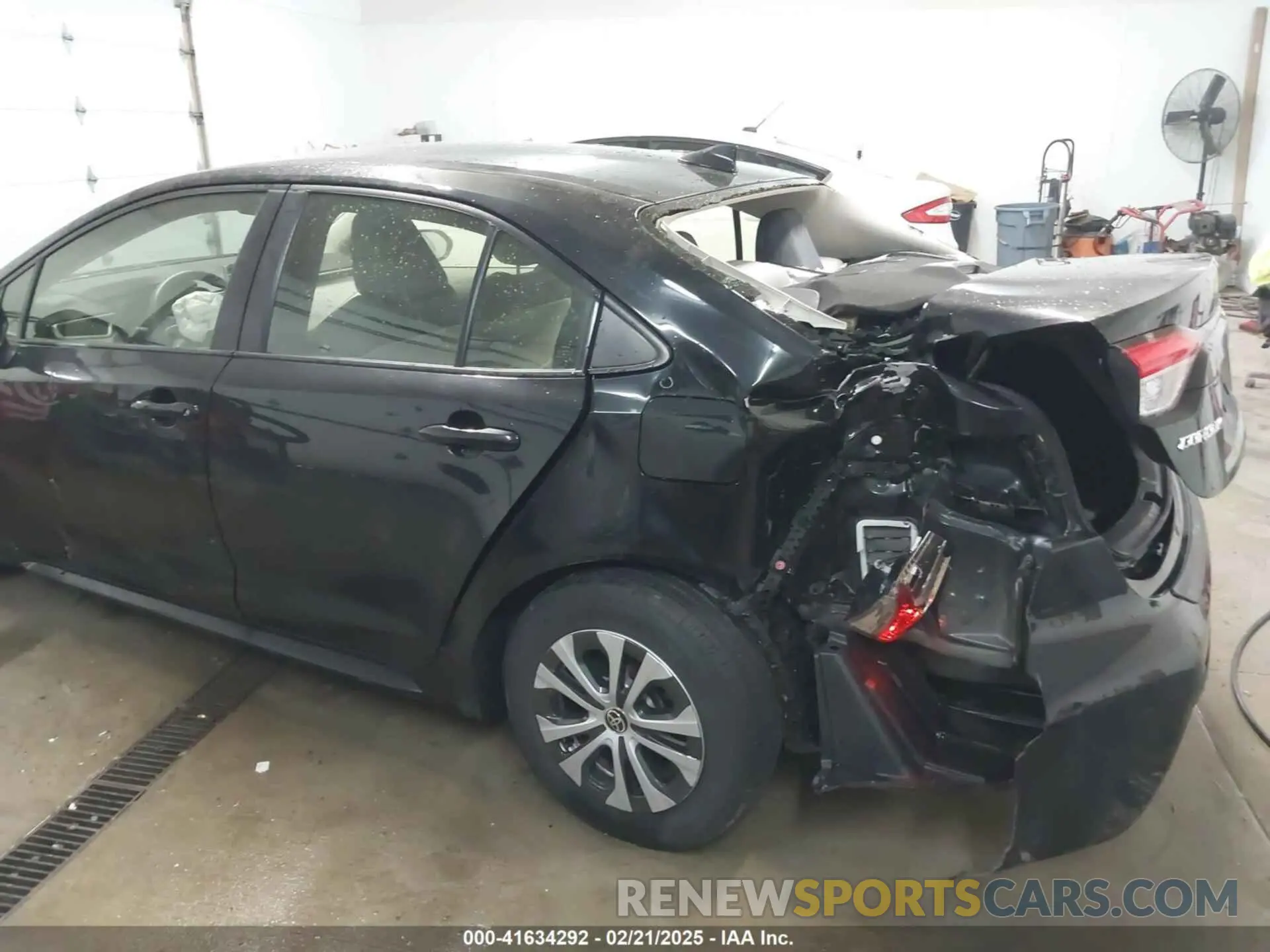 6 Photograph of a damaged car JTDEAMDE2MJ021142 TOYOTA COROLLA 2021