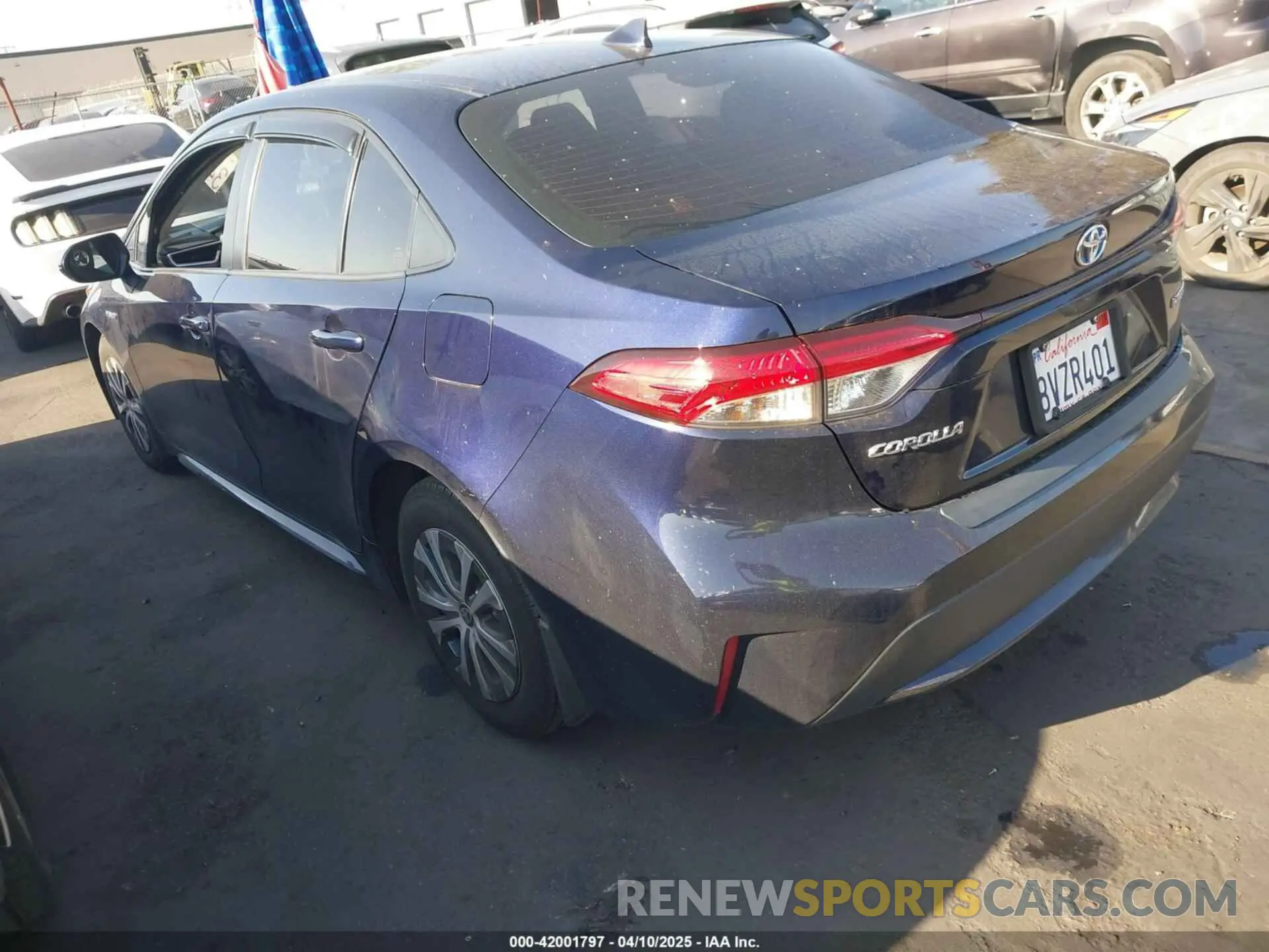 3 Photograph of a damaged car JTDEAMDE2MJ022257 TOYOTA COROLLA 2021