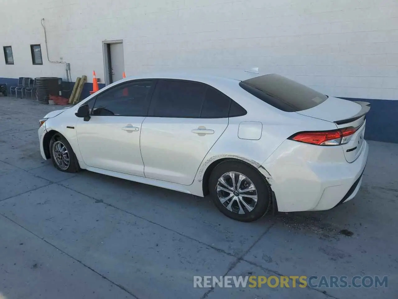2 Photograph of a damaged car JTDEAMDE2MJ030570 TOYOTA COROLLA 2021
