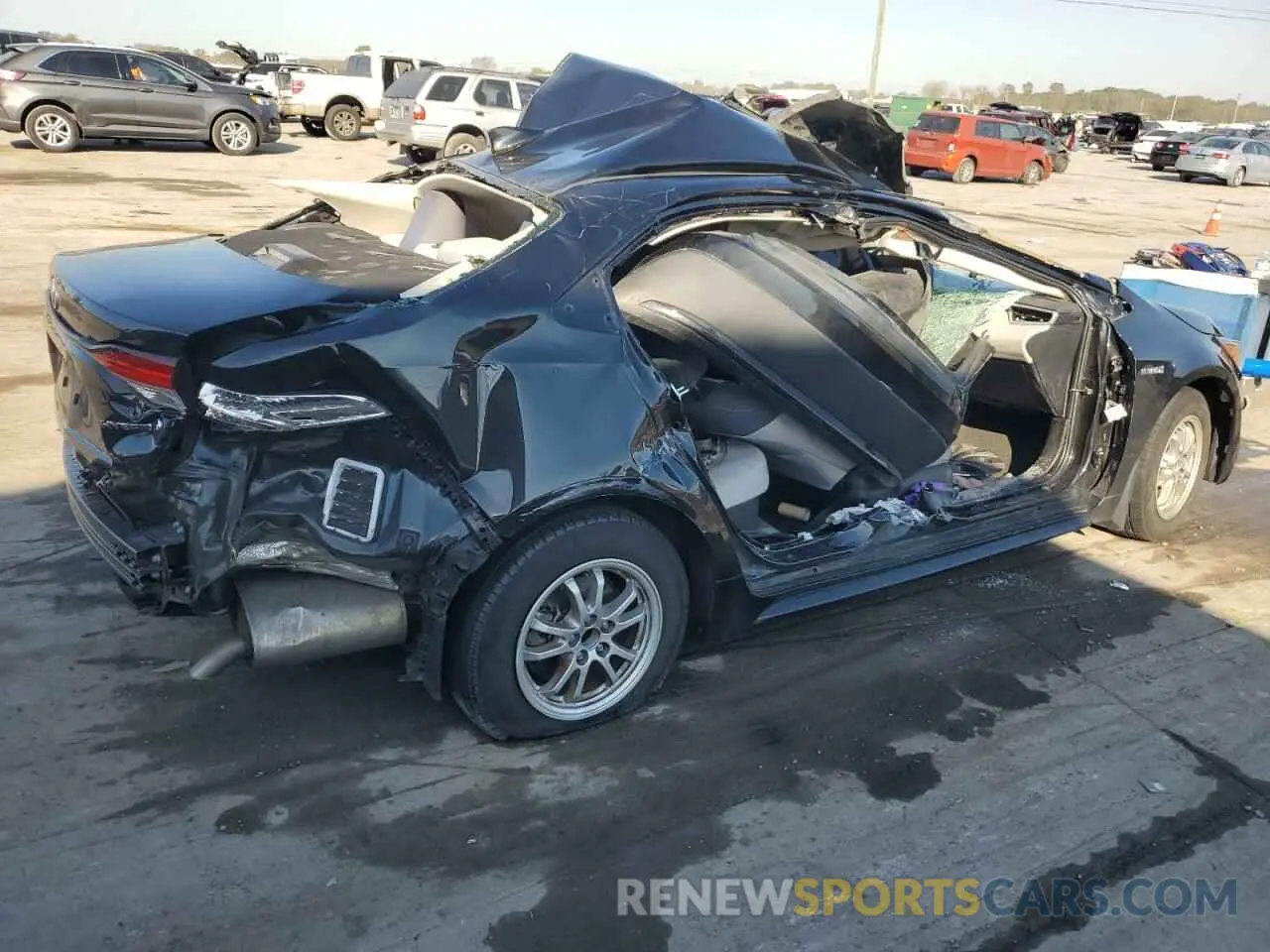 3 Photograph of a damaged car JTDEAMDE3MJ008349 TOYOTA COROLLA 2021