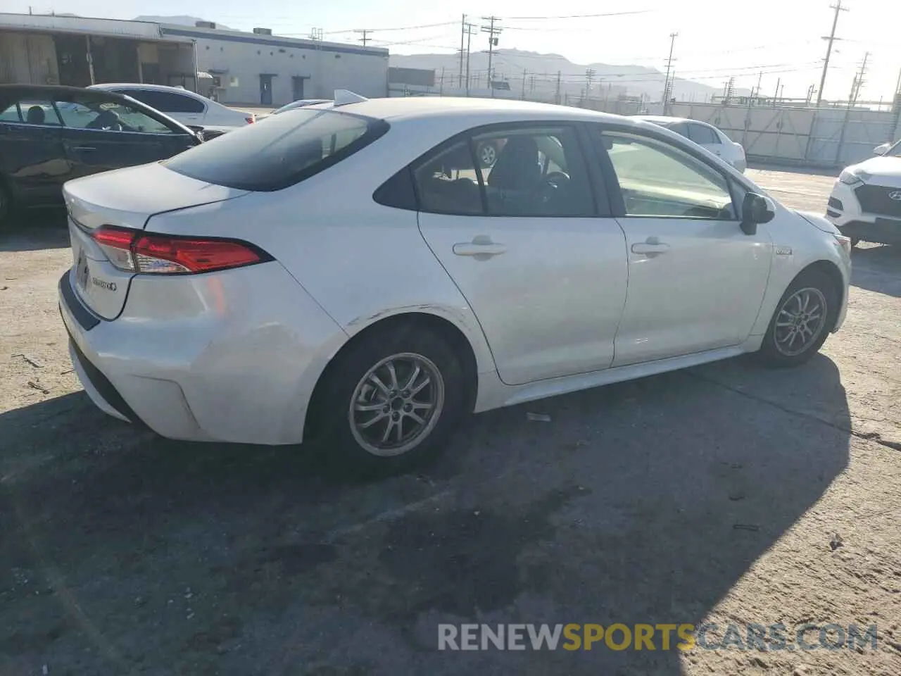 3 Photograph of a damaged car JTDEAMDE3MJ009016 TOYOTA COROLLA 2021