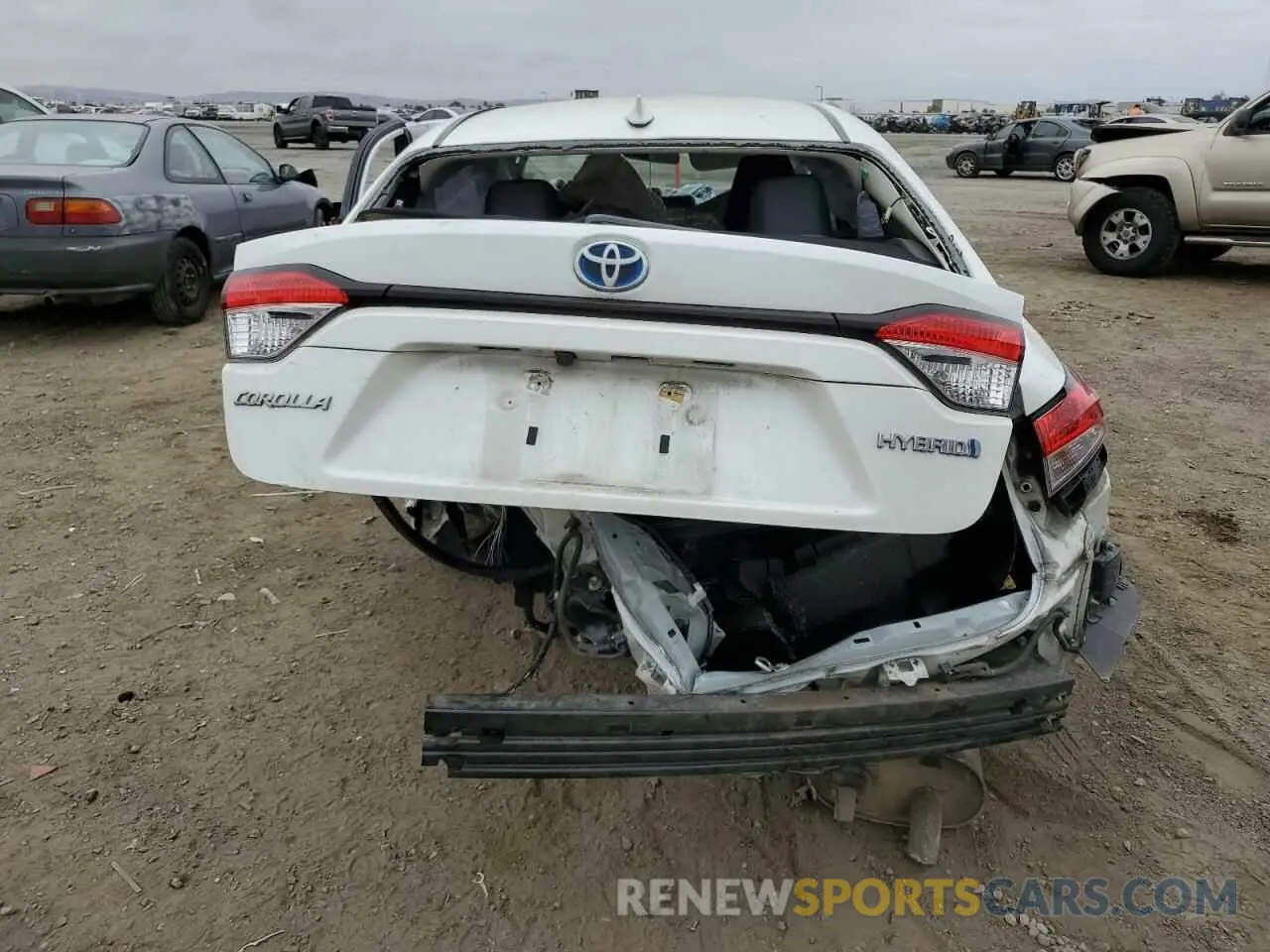 6 Photograph of a damaged car JTDEAMDE3MJ013213 TOYOTA COROLLA 2021