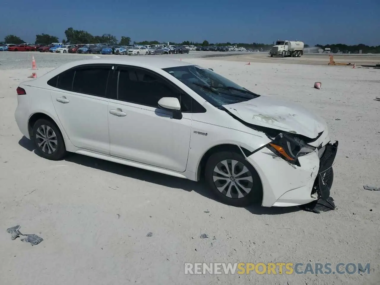 4 Photograph of a damaged car JTDEAMDE4MJ001085 TOYOTA COROLLA 2021