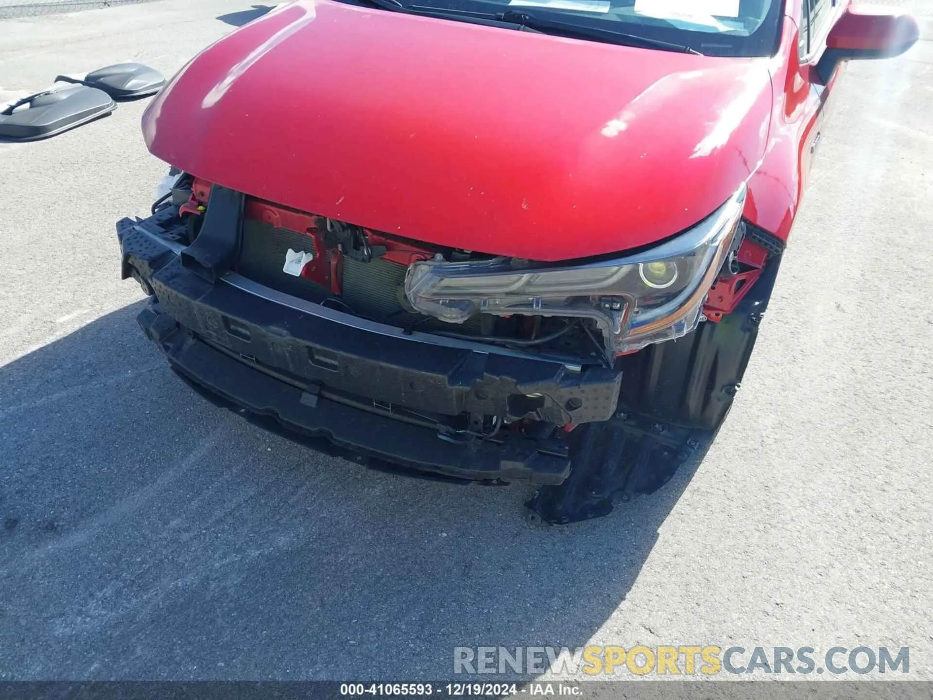 19 Photograph of a damaged car JTDEAMDE4MJ008926 TOYOTA COROLLA 2021