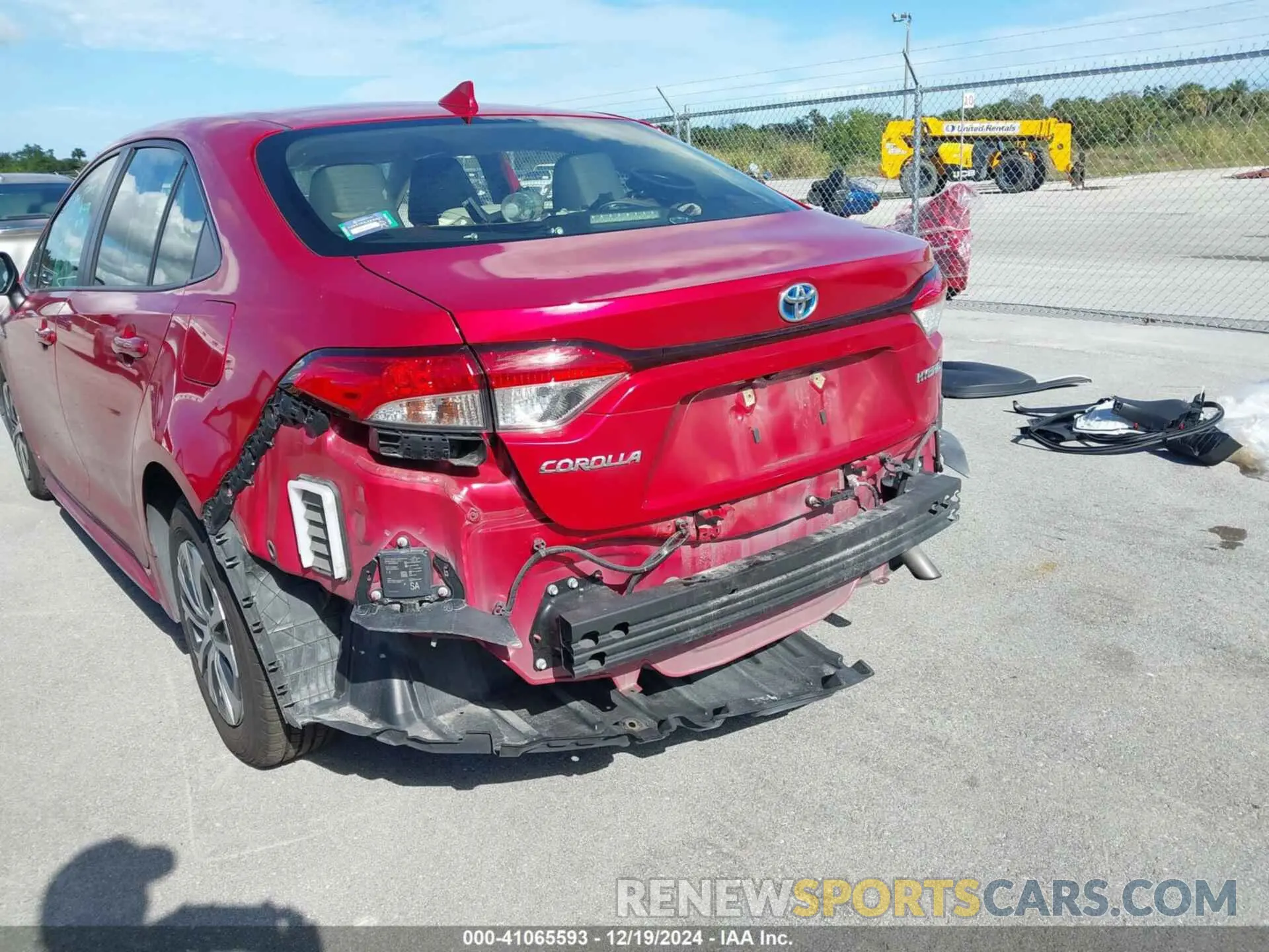 20 Photograph of a damaged car JTDEAMDE4MJ008926 TOYOTA COROLLA 2021