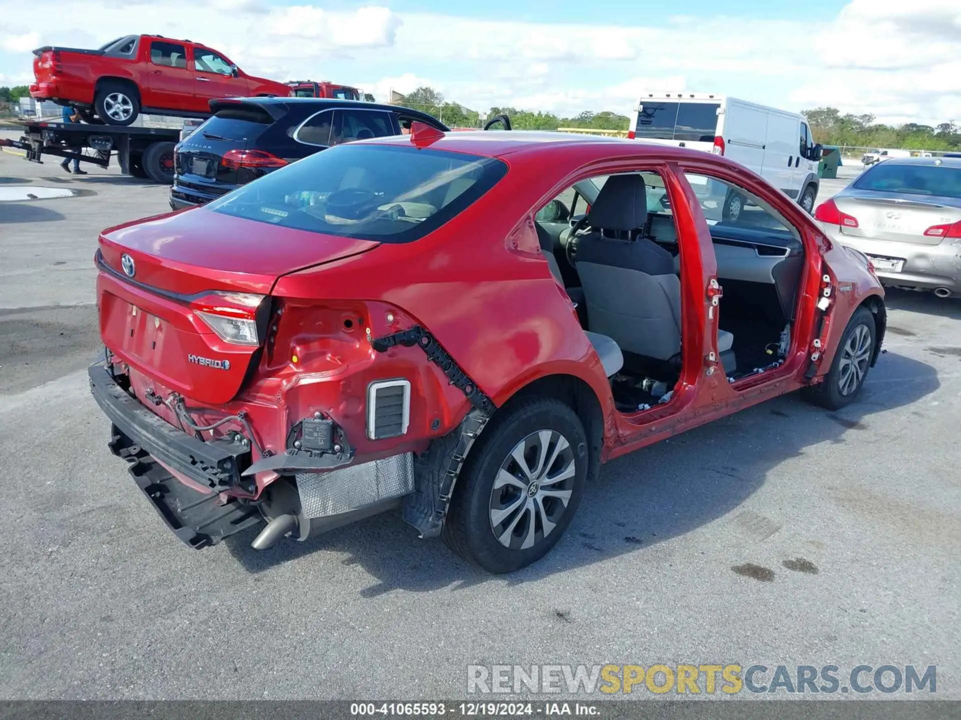 4 Photograph of a damaged car JTDEAMDE4MJ008926 TOYOTA COROLLA 2021