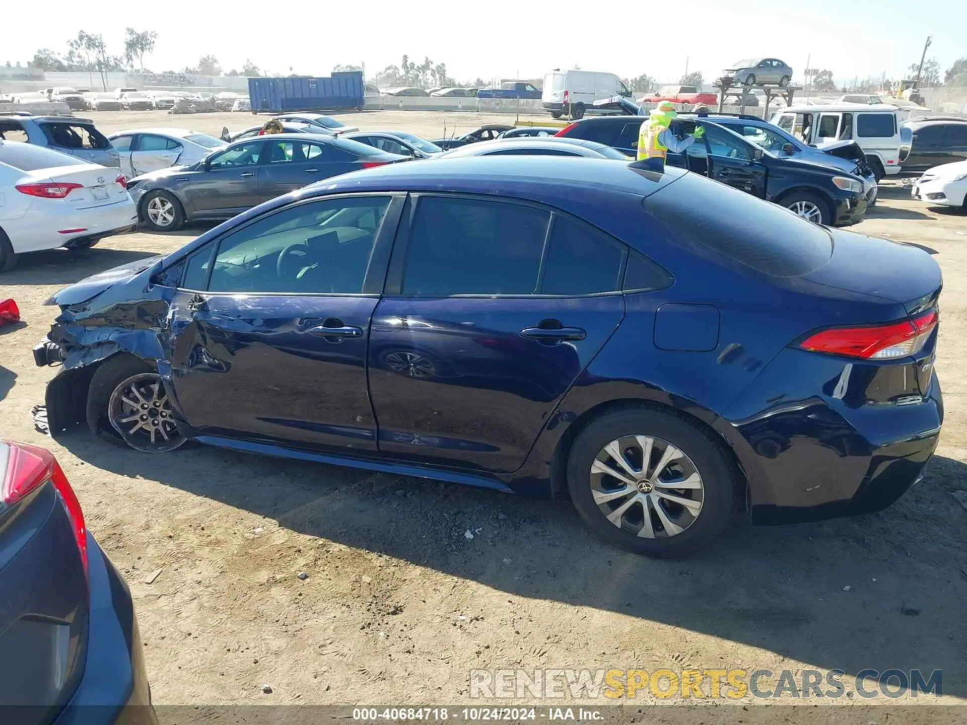 15 Photograph of a damaged car JTDEAMDE4MJ009011 TOYOTA COROLLA 2021