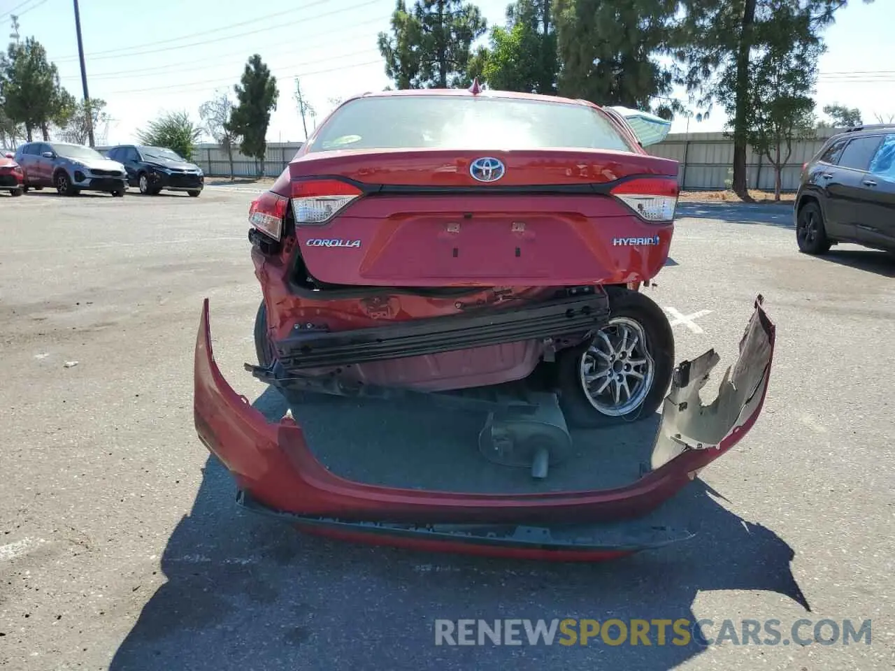 6 Photograph of a damaged car JTDEAMDE4MJ014886 TOYOTA COROLLA 2021