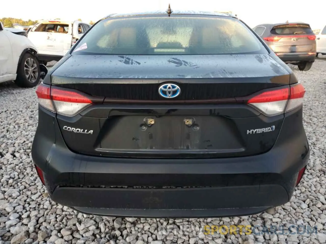 6 Photograph of a damaged car JTDEAMDE4MJ016265 TOYOTA COROLLA 2021