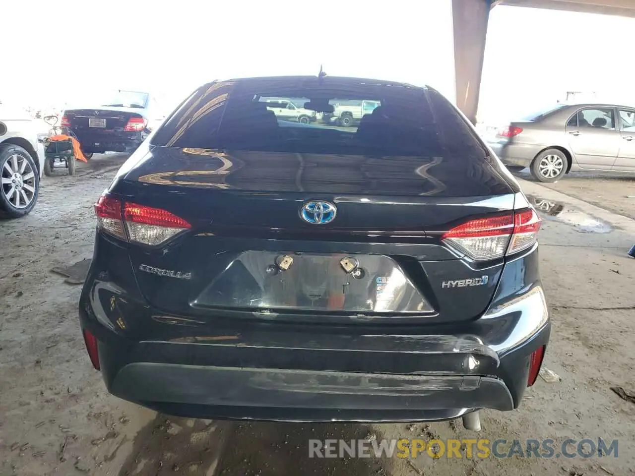 6 Photograph of a damaged car JTDEAMDE4MJ025225 TOYOTA COROLLA 2021