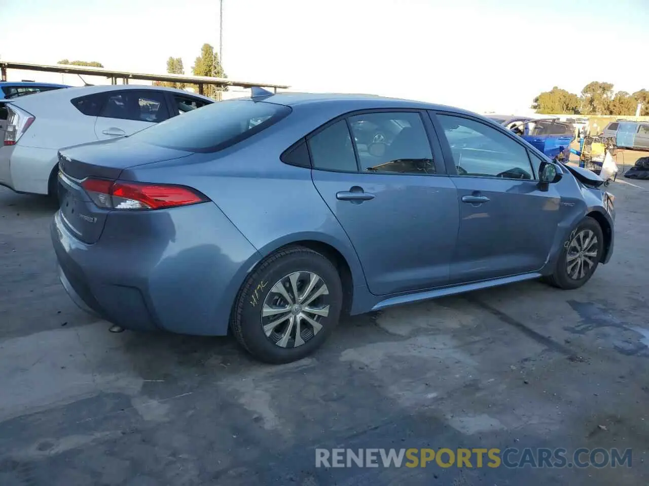 3 Photograph of a damaged car JTDEAMDE4MJ027301 TOYOTA COROLLA 2021