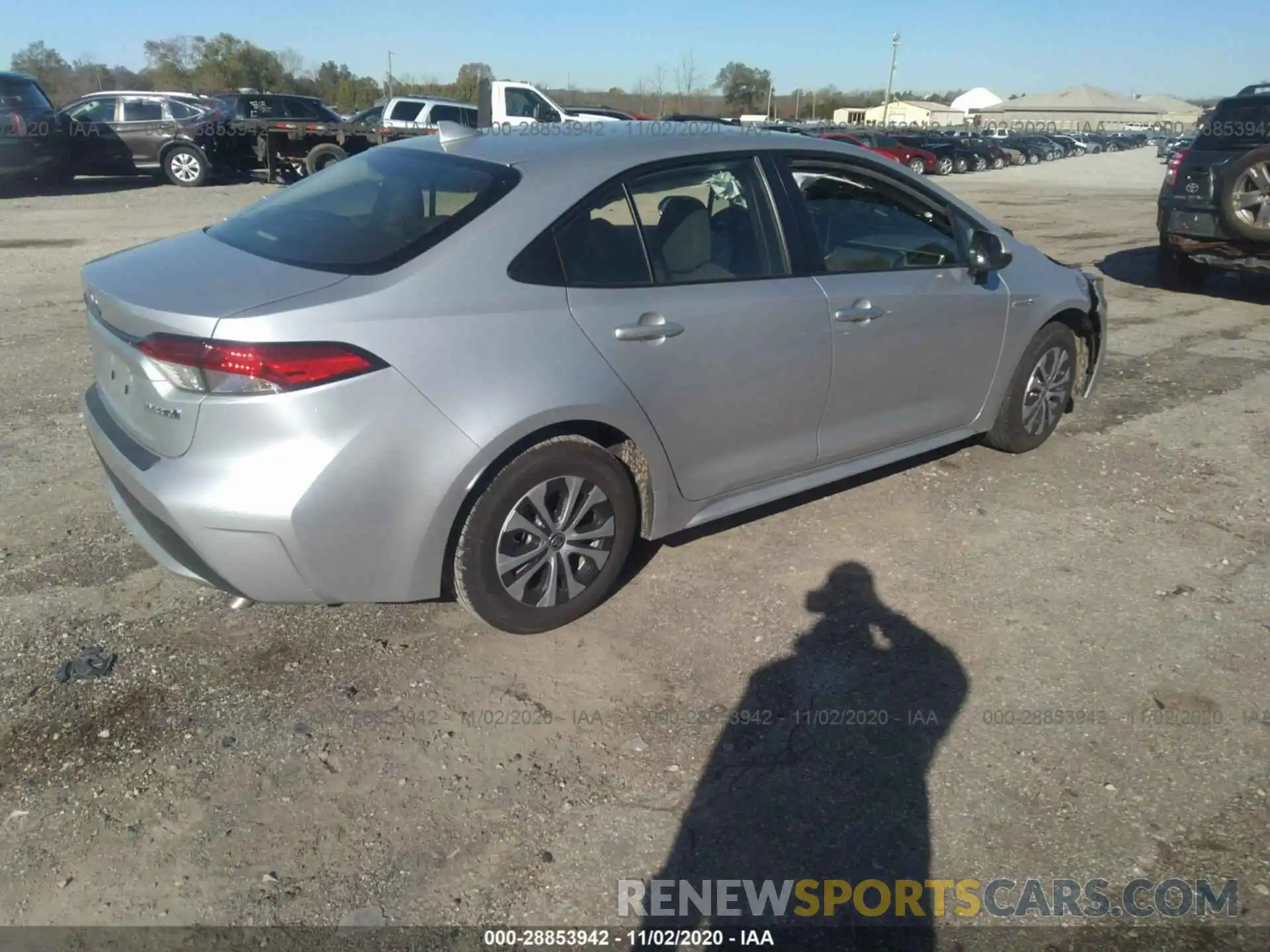 4 Photograph of a damaged car JTDEAMDE5MJ003332 TOYOTA COROLLA 2021