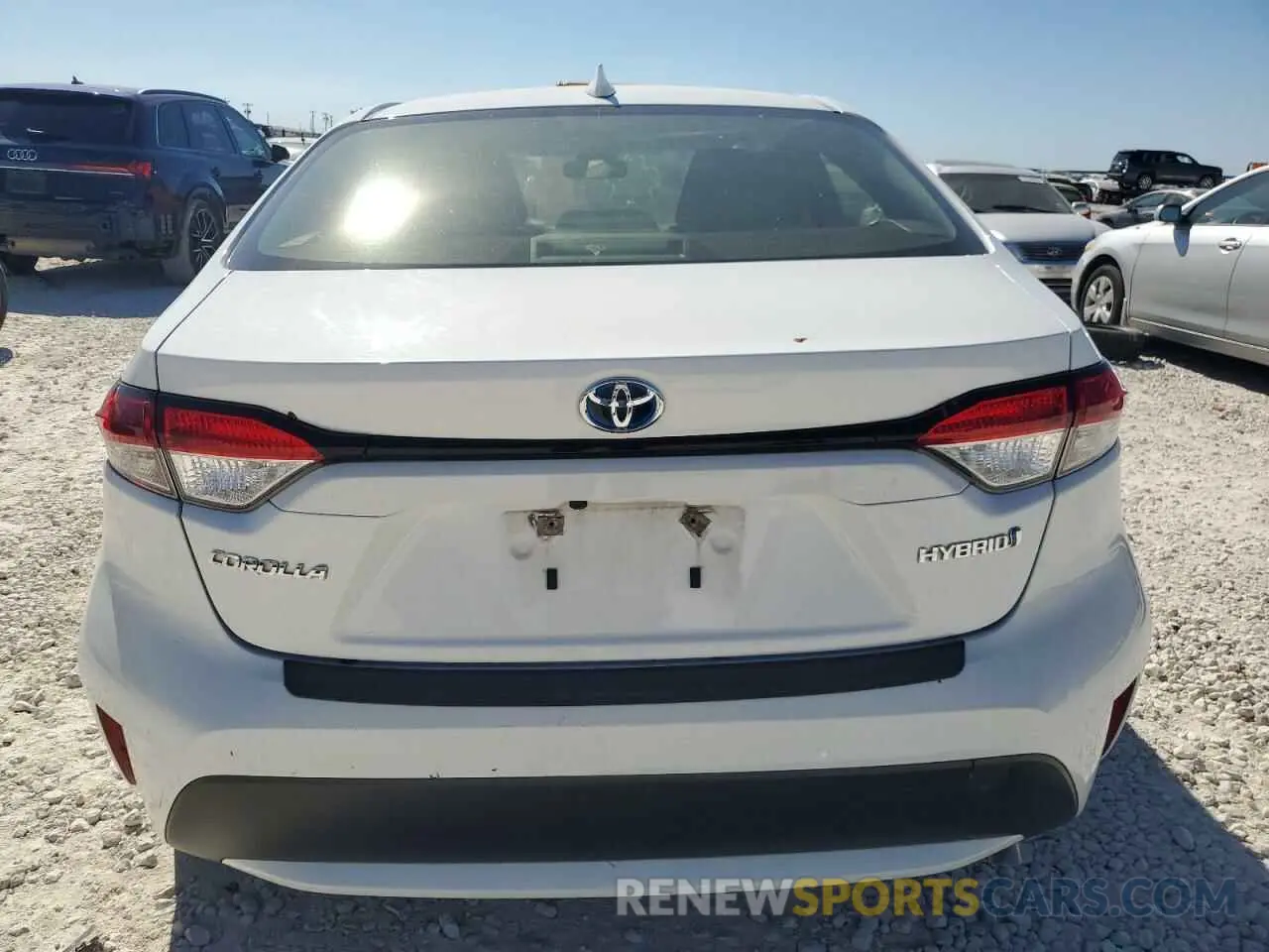 6 Photograph of a damaged car JTDEAMDE5MJ003900 TOYOTA COROLLA 2021