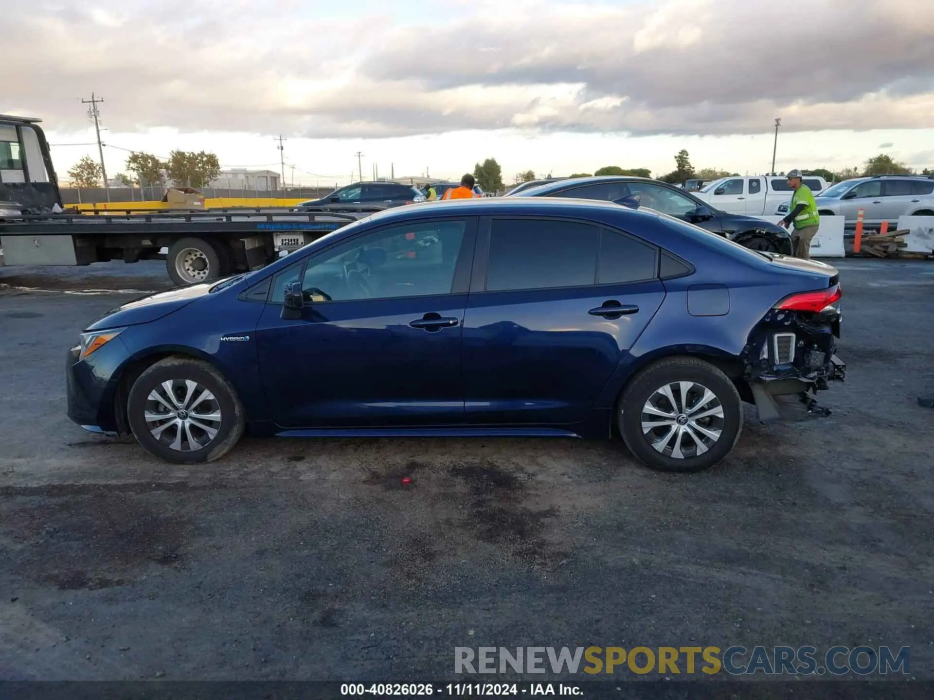 14 Photograph of a damaged car JTDEAMDE5MJ021118 TOYOTA COROLLA 2021