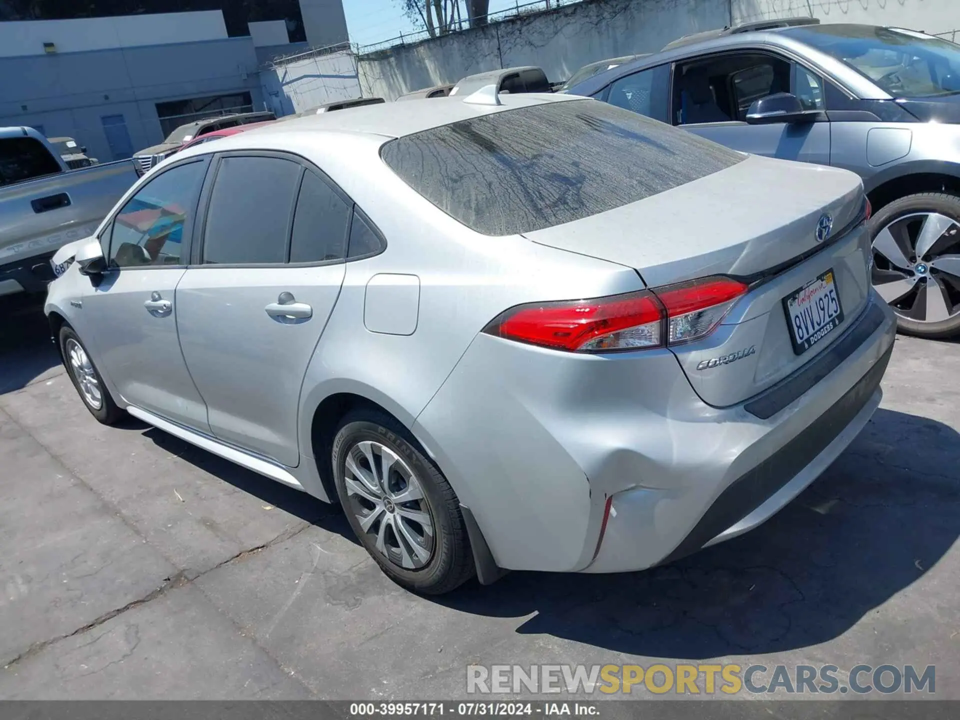 3 Photograph of a damaged car JTDEAMDE5MJ022348 TOYOTA COROLLA 2021