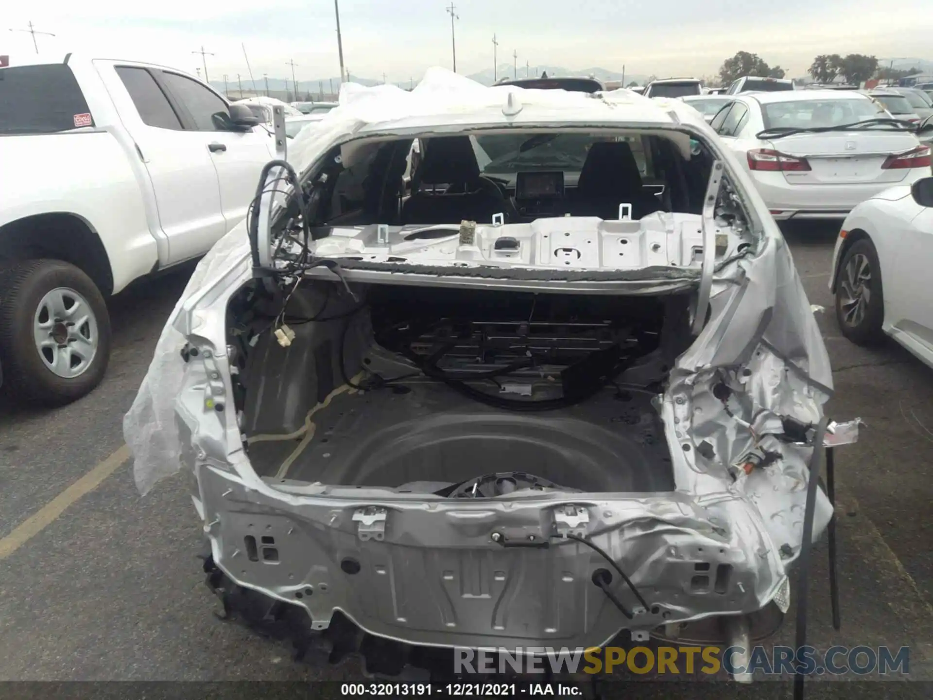 6 Photograph of a damaged car JTDEAMDE5MJ027095 TOYOTA COROLLA 2021