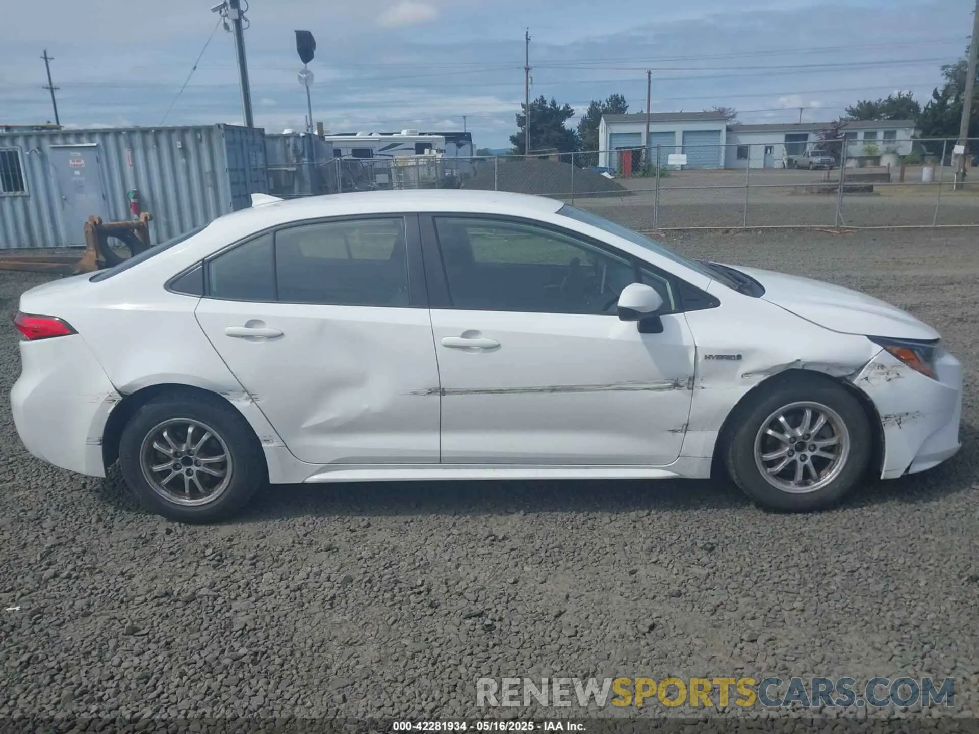 13 Photograph of a damaged car JTDEAMDE6MJ002447 TOYOTA COROLLA 2021