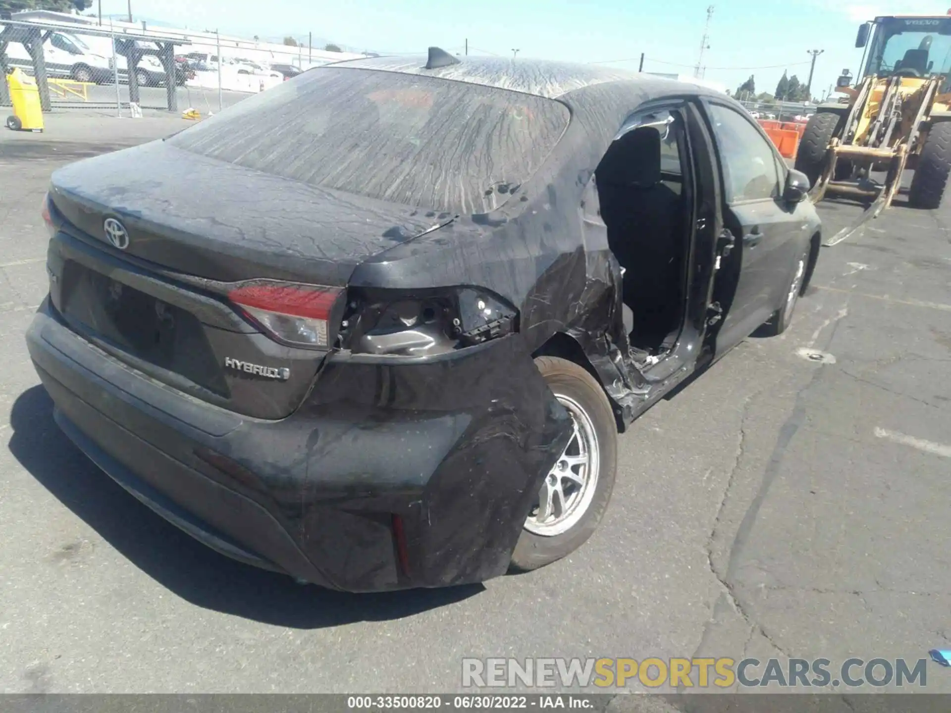 4 Photograph of a damaged car JTDEAMDE6MJ006918 TOYOTA COROLLA 2021