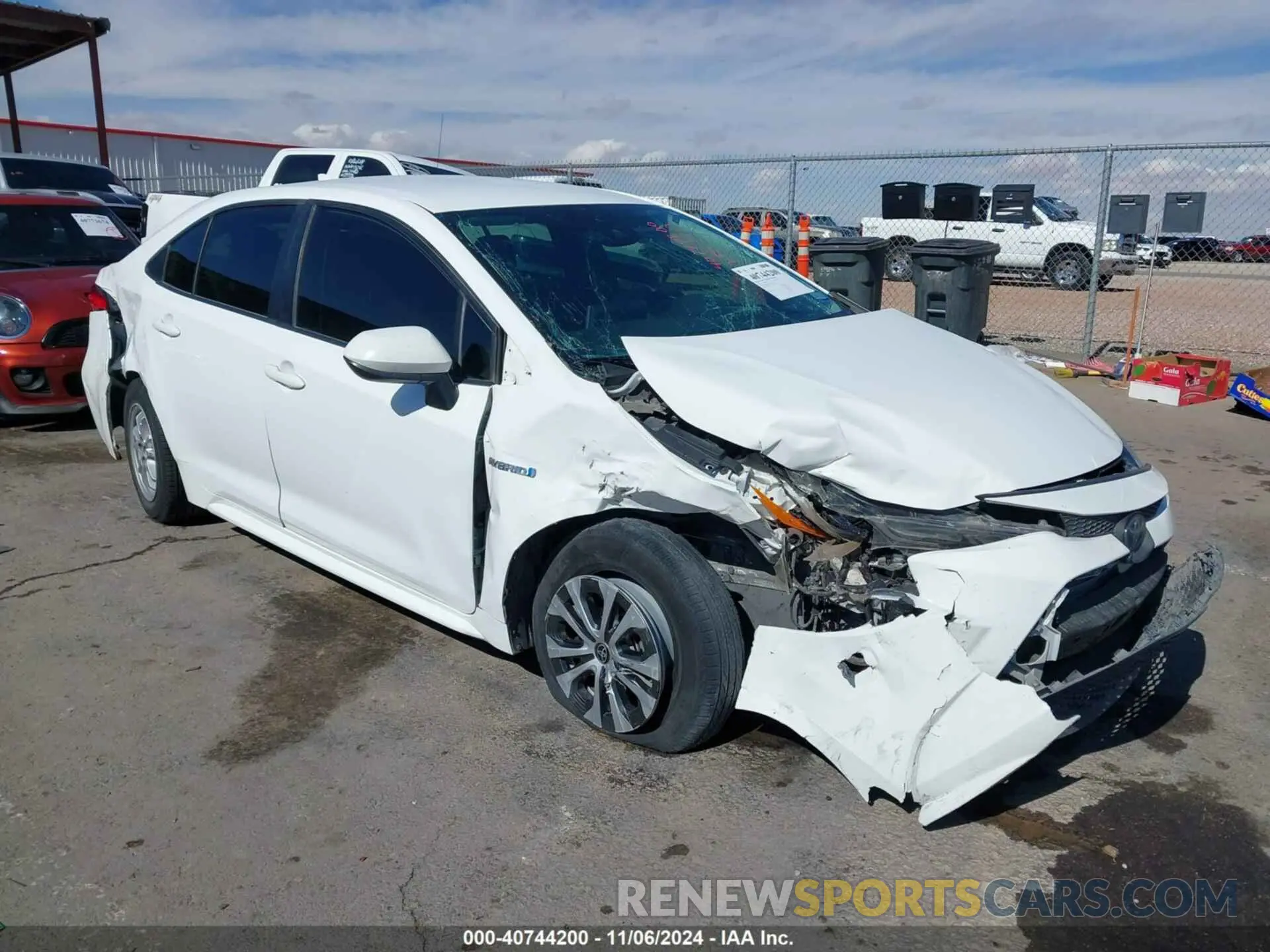 1 Photograph of a damaged car JTDEAMDE6MJ007258 TOYOTA COROLLA 2021