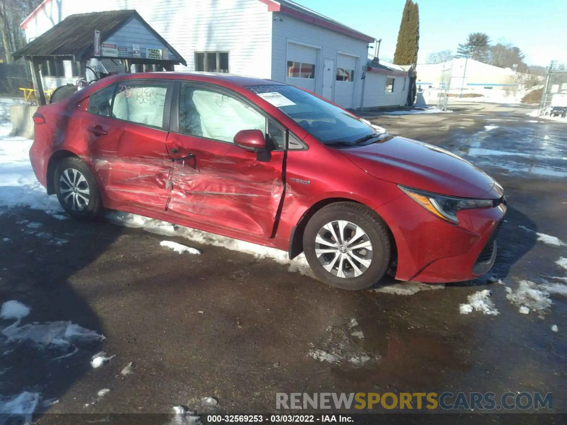 1 Photograph of a damaged car JTDEAMDE6MJ020303 TOYOTA COROLLA 2021