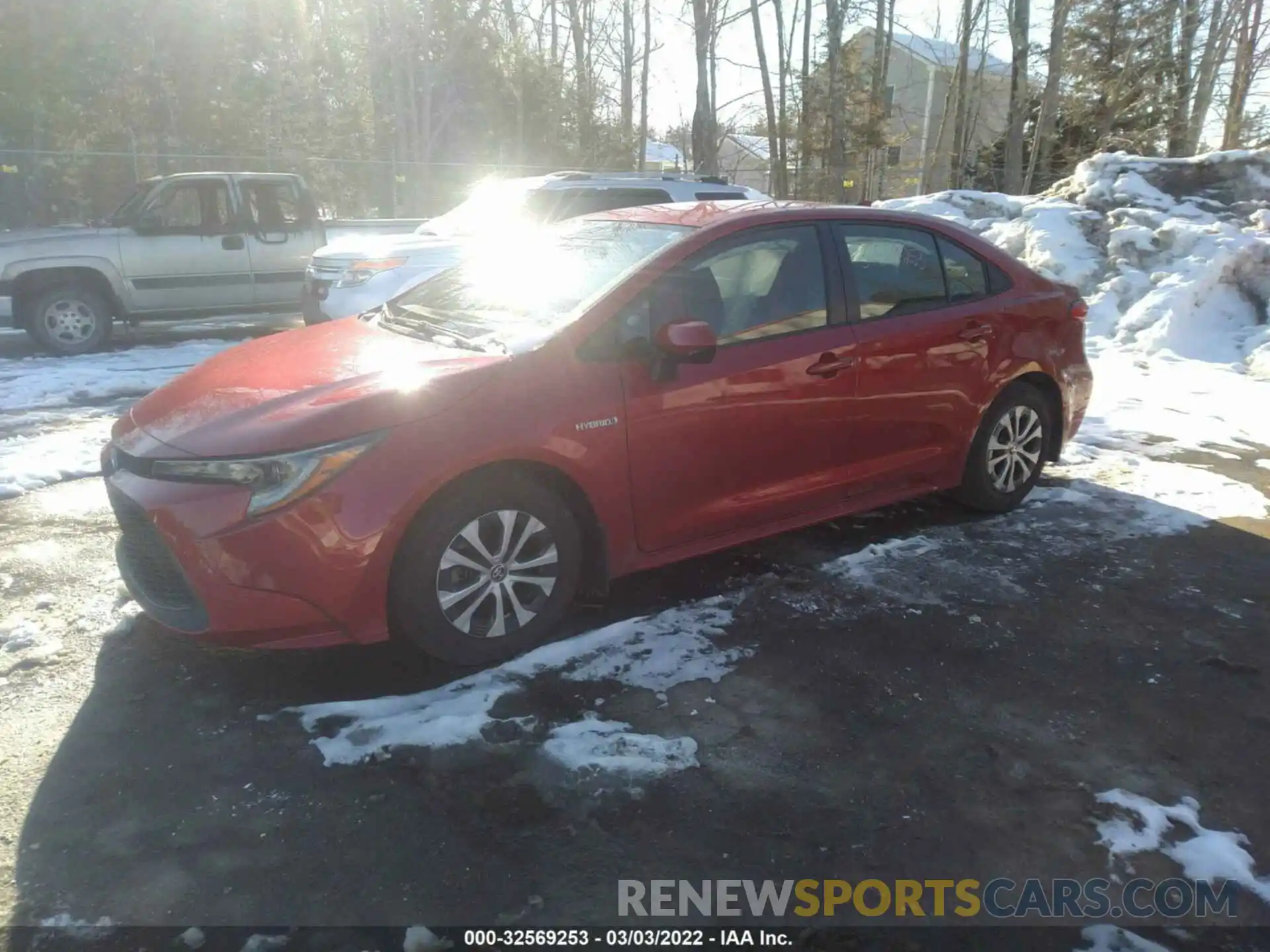 2 Photograph of a damaged car JTDEAMDE6MJ020303 TOYOTA COROLLA 2021