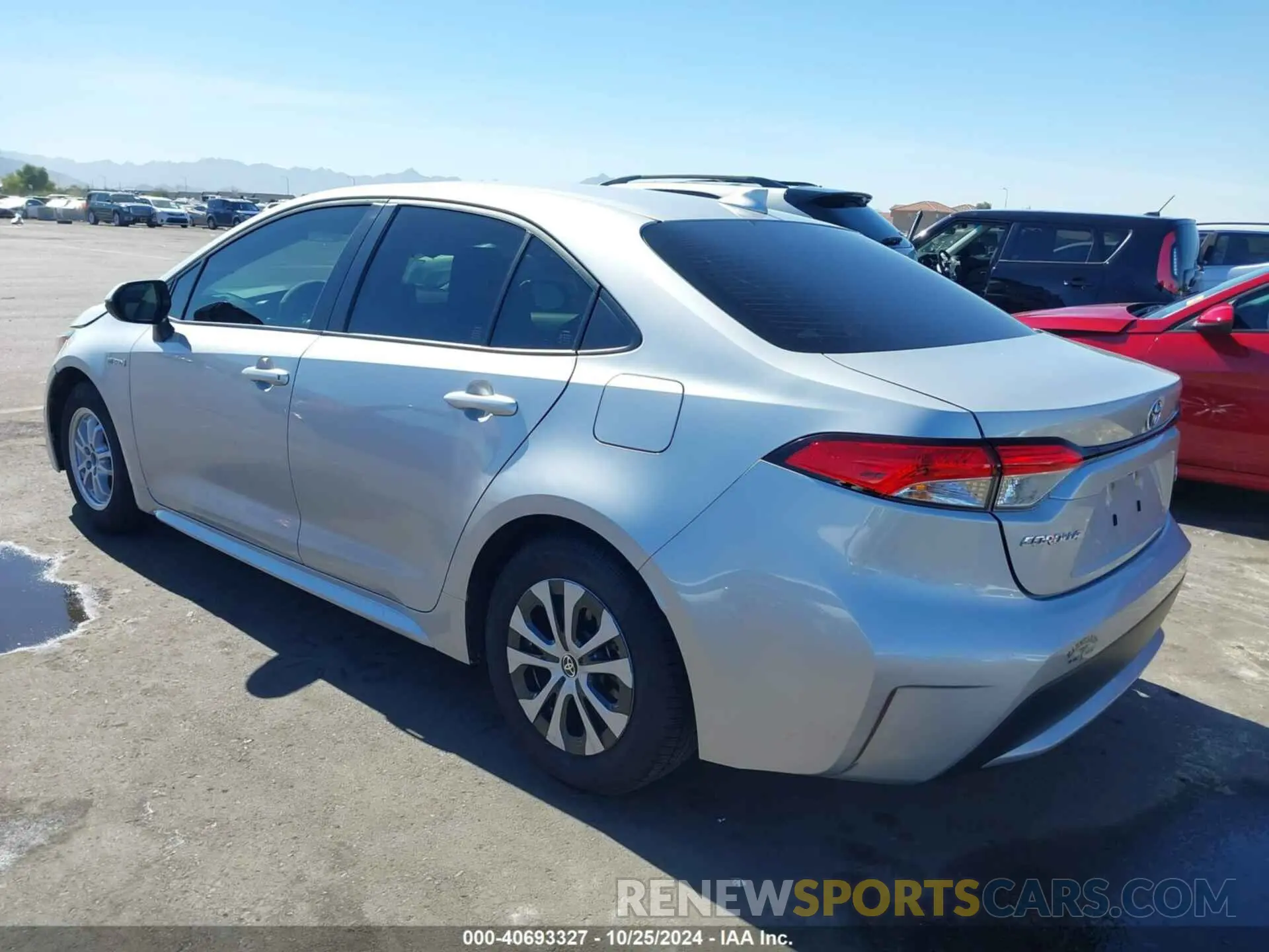 3 Photograph of a damaged car JTDEAMDE6MJ025680 TOYOTA COROLLA 2021