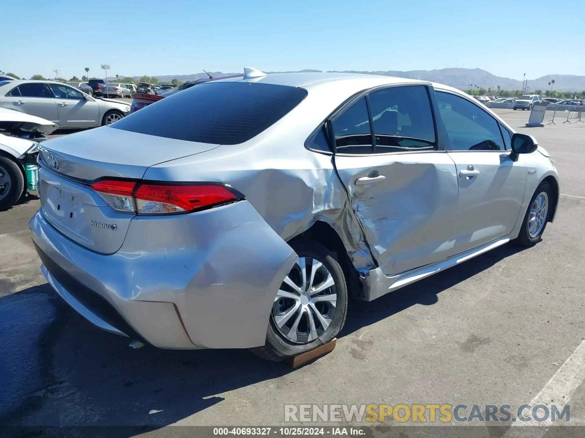 4 Photograph of a damaged car JTDEAMDE6MJ025680 TOYOTA COROLLA 2021