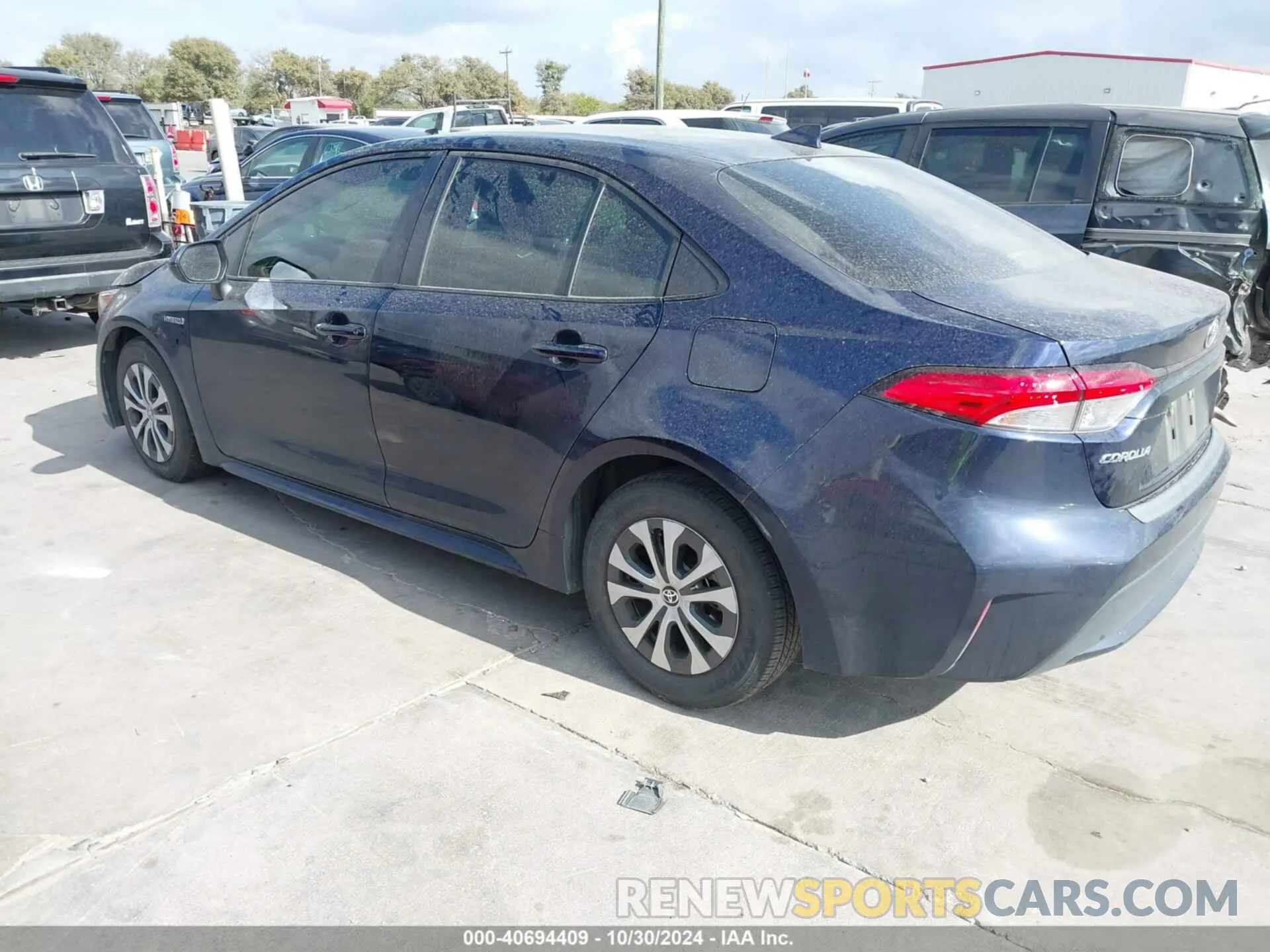 3 Photograph of a damaged car JTDEAMDE6MJ031172 TOYOTA COROLLA 2021