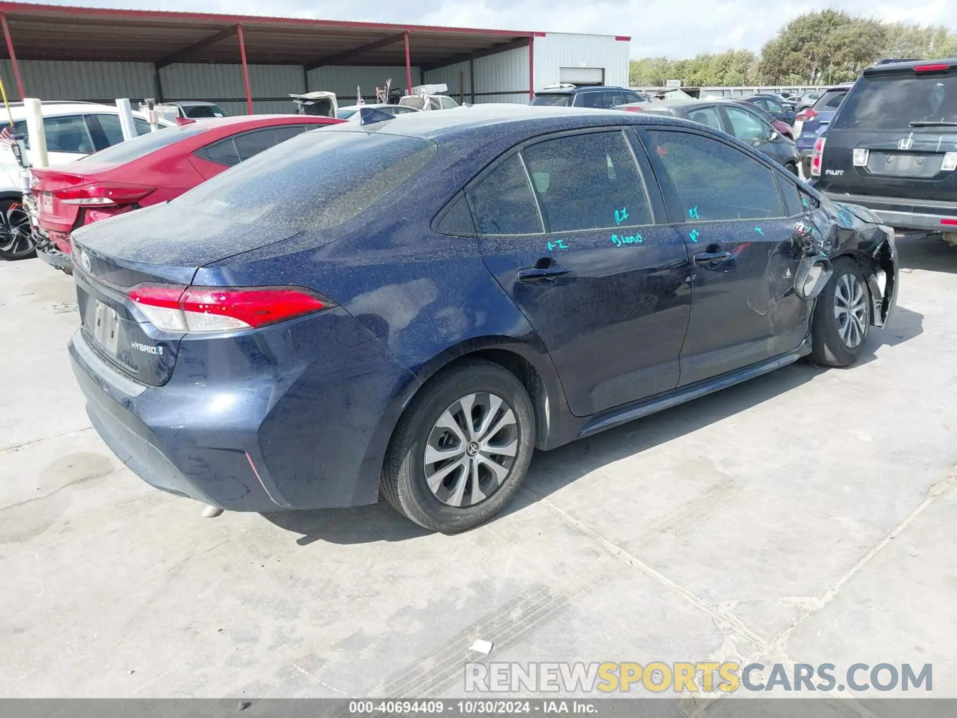 4 Photograph of a damaged car JTDEAMDE6MJ031172 TOYOTA COROLLA 2021