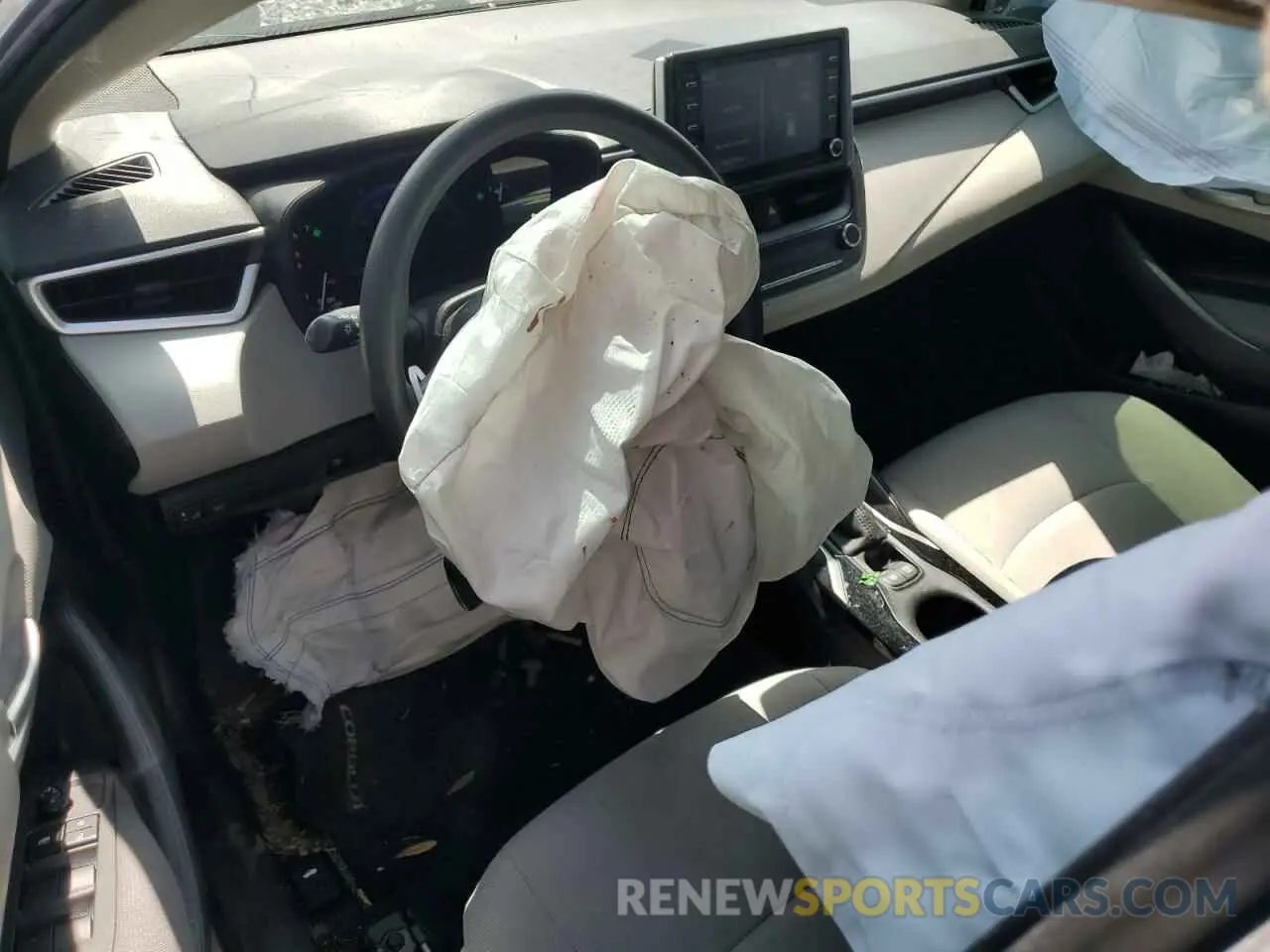 8 Photograph of a damaged car JTDEAMDE6MJ031432 TOYOTA COROLLA 2021