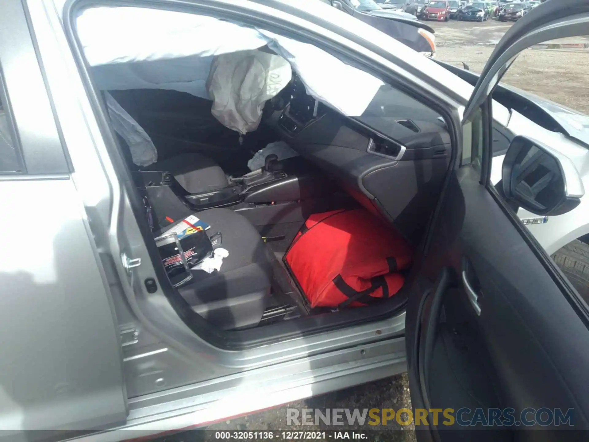 5 Photograph of a damaged car JTDEAMDE7MJ000352 TOYOTA COROLLA 2021