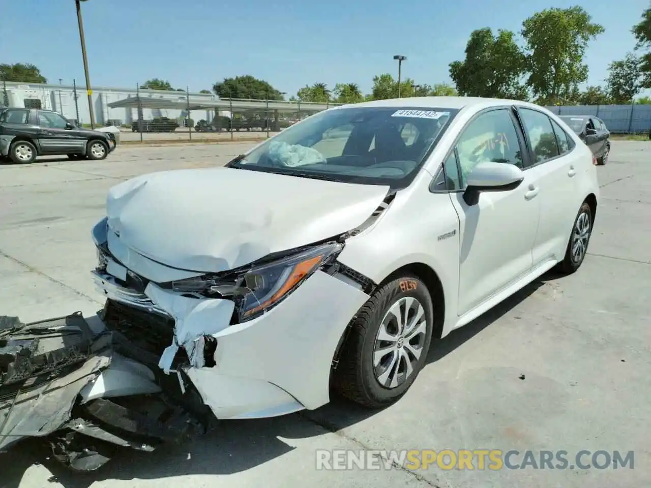 2 Photograph of a damaged car JTDEAMDE7MJ005924 TOYOTA COROLLA 2021