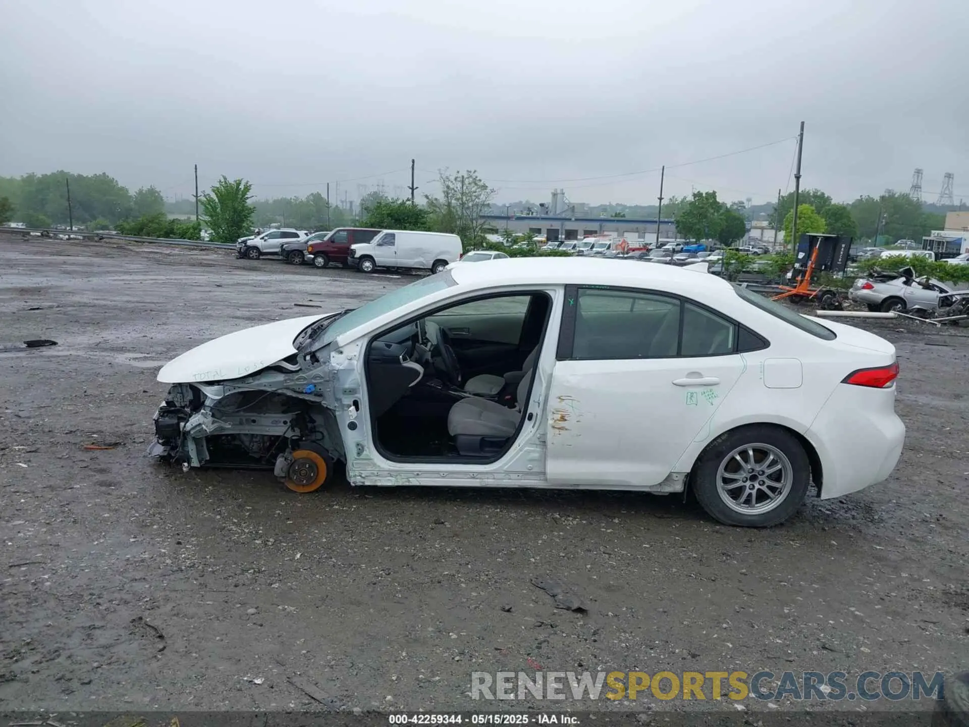 15 Photograph of a damaged car JTDEAMDE7MJ009617 TOYOTA COROLLA 2021