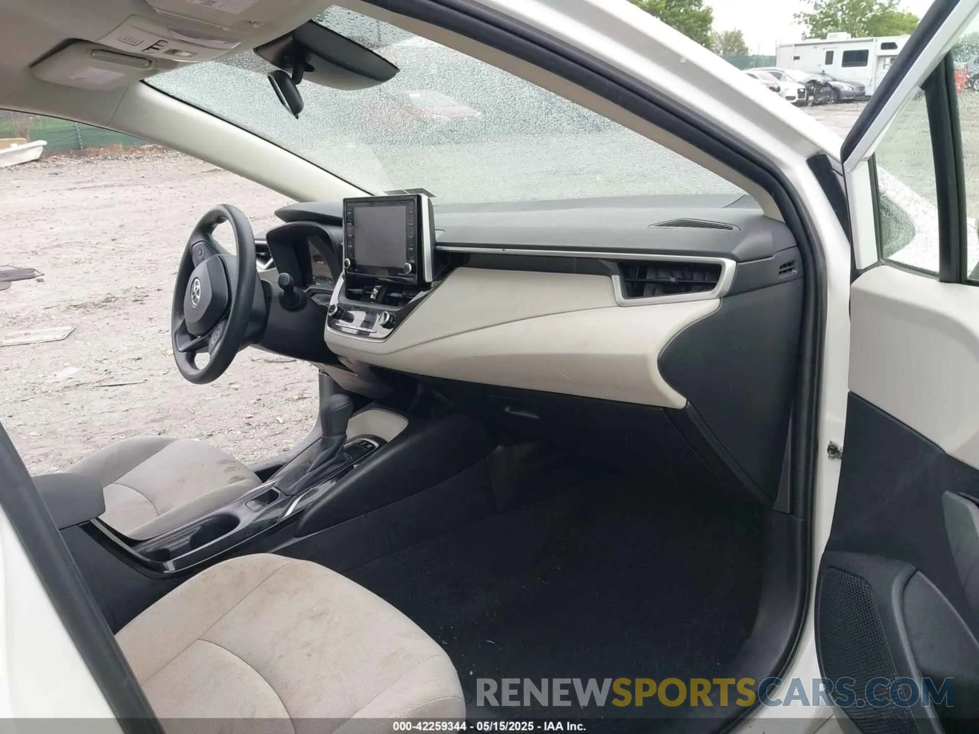 5 Photograph of a damaged car JTDEAMDE7MJ009617 TOYOTA COROLLA 2021